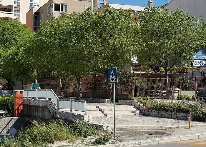 Гостьовий будинок Benedict Спліт